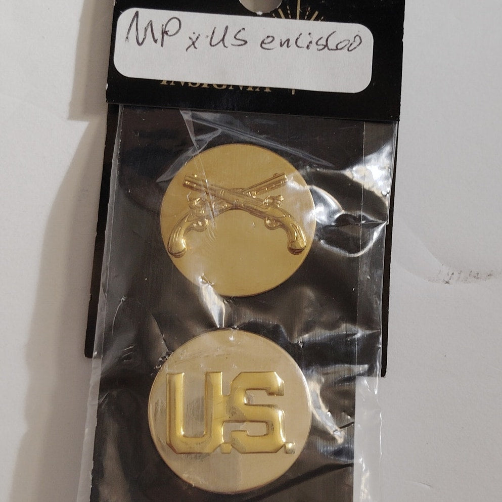 Military Police MP & U.S. Novelty Hat Lapel Pin Set Gold‑Tone 1" Diameter