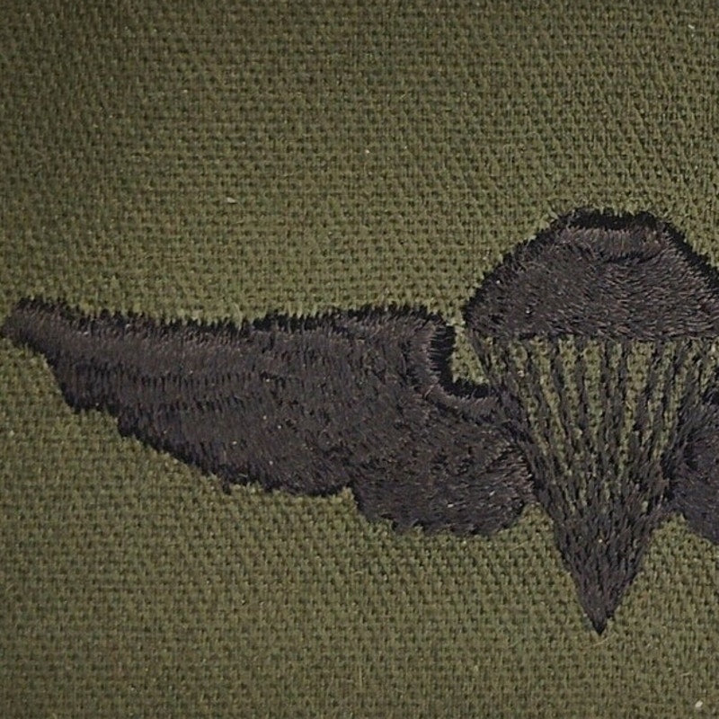 US Army Airborne Basic Parachutist Subdued OD Green Badge Patch – Sew‑On 4"