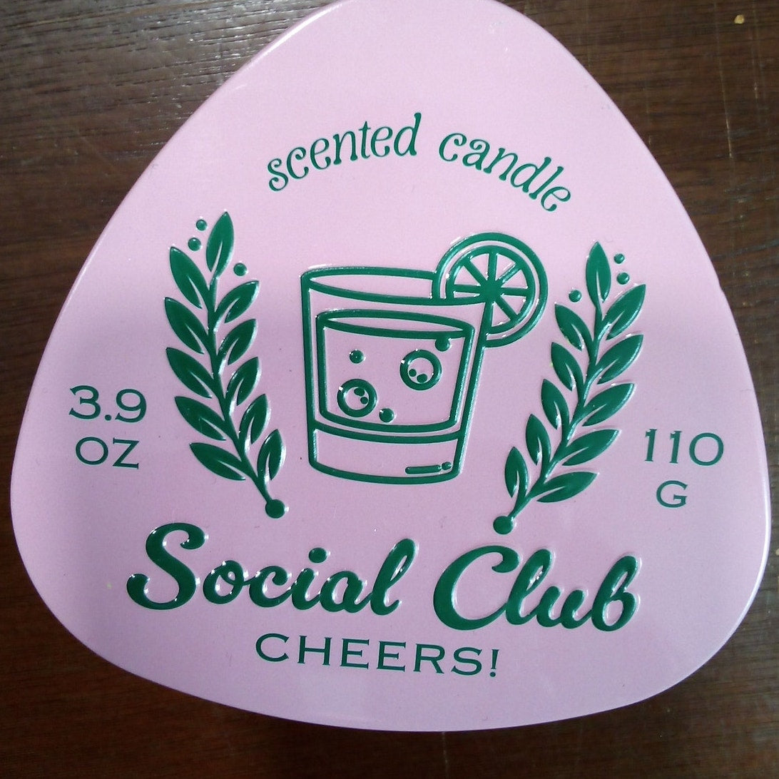 Social Club Courtside Coconut Scented Candle – 3.9 oz