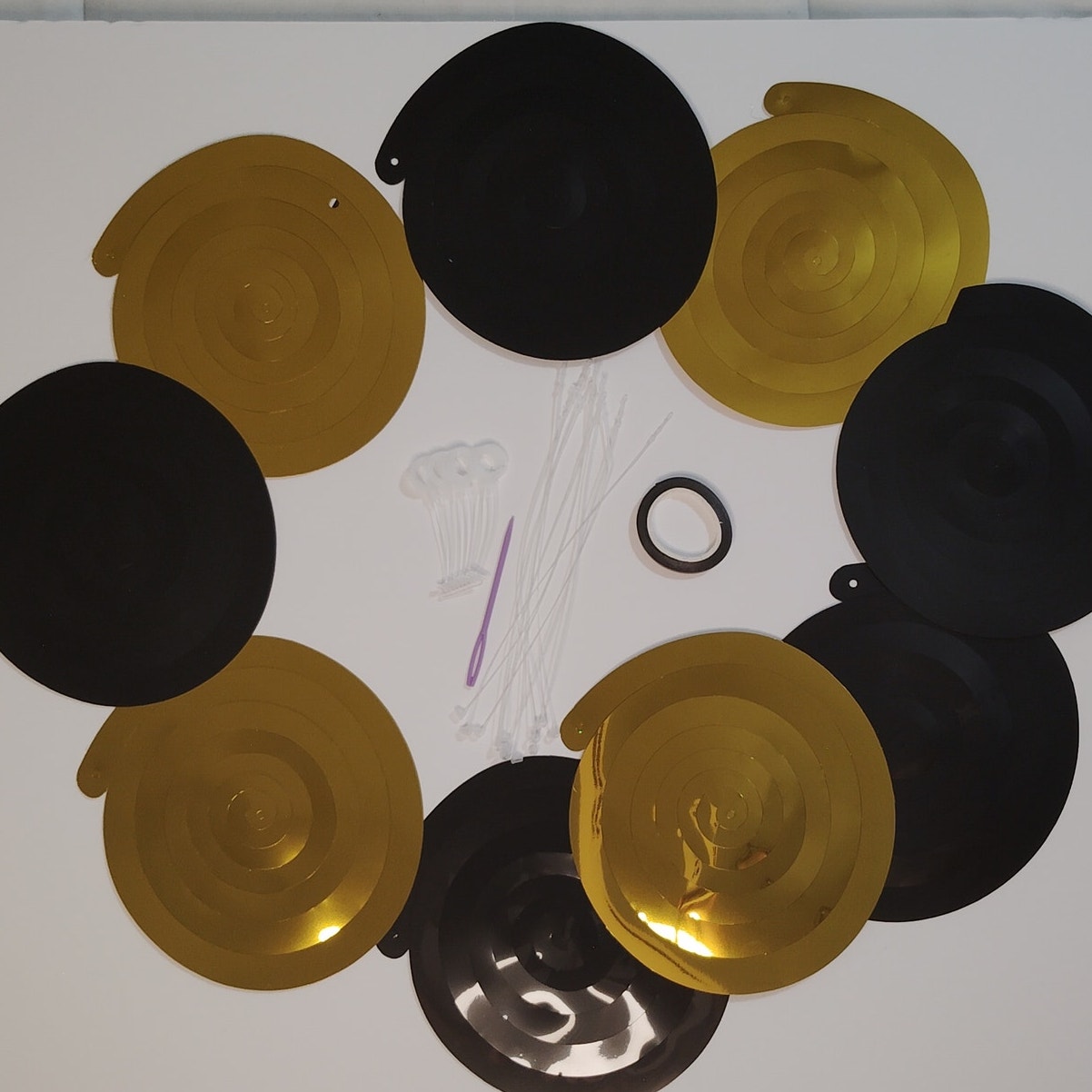 Congrats Grad Banner & Hanging Swirl Decorations  Non‑Year‑Specific Décor