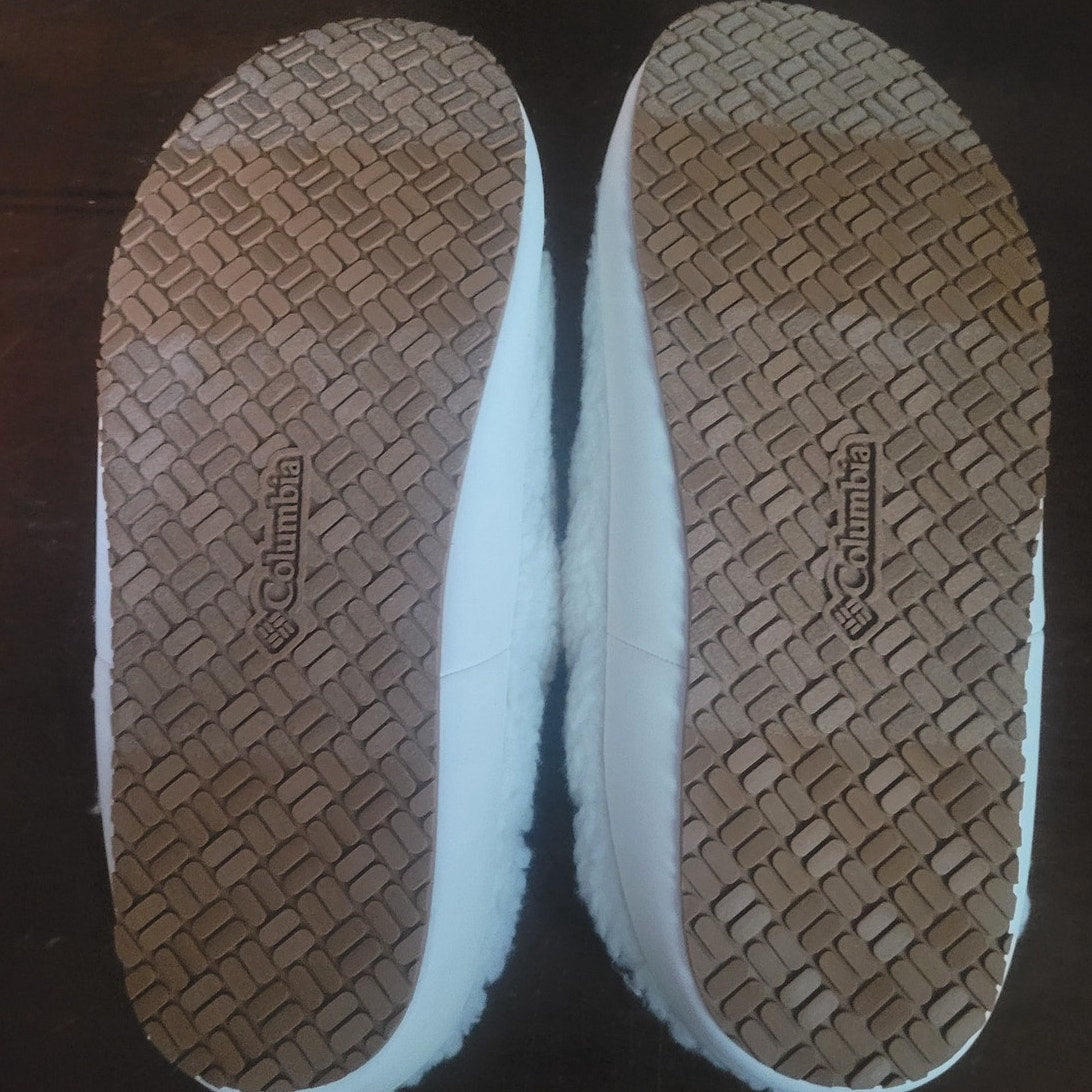 Columbia Cozy Cabin Camper – Sea Salt/Sedona Sage, Women’s 12, Omni-Heat Slip-On