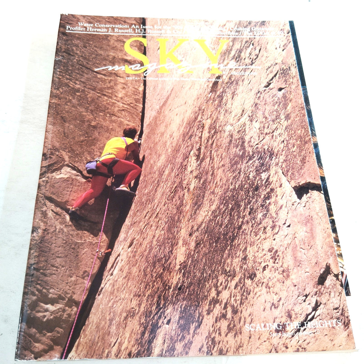 Delta SKY Magazine - August 1990 - Water Conservation, LPGA, Climbing Walls