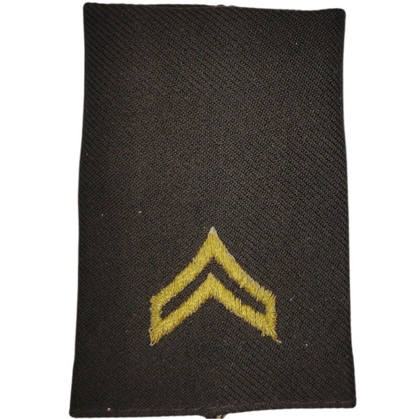 US Army Corporal E‑4 Shoulder Mark Female 3‑1/4" × 2‑1/4" Single