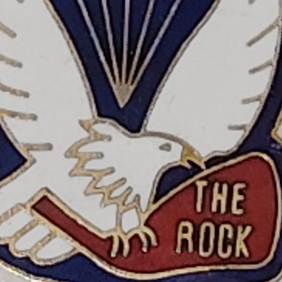 503rd Airborne Infantry "The Rock" Novelty Hat/Lapel/Brooch Pin, Enamel Metal