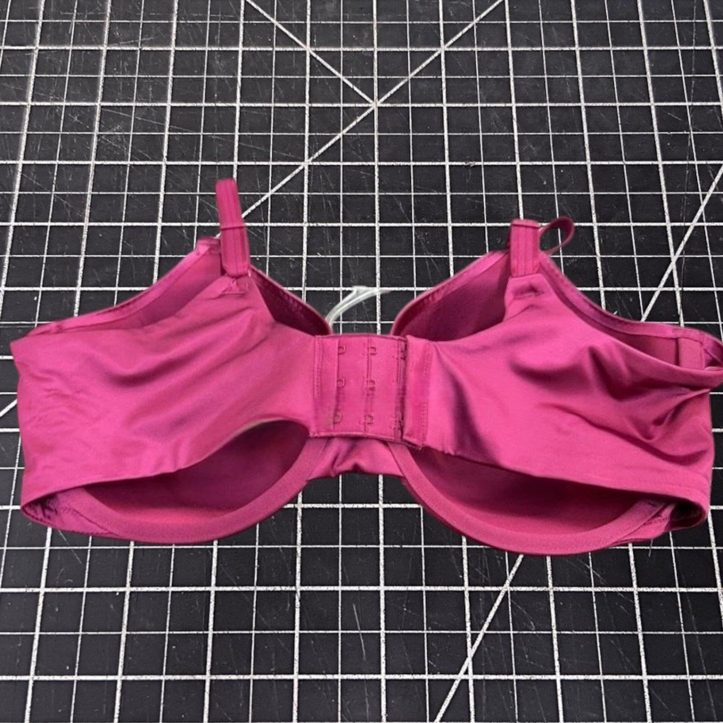 Bali One Smooth U Smoothing Concealing Underwire Bra – Deep Cerise – 3W11 – 38D