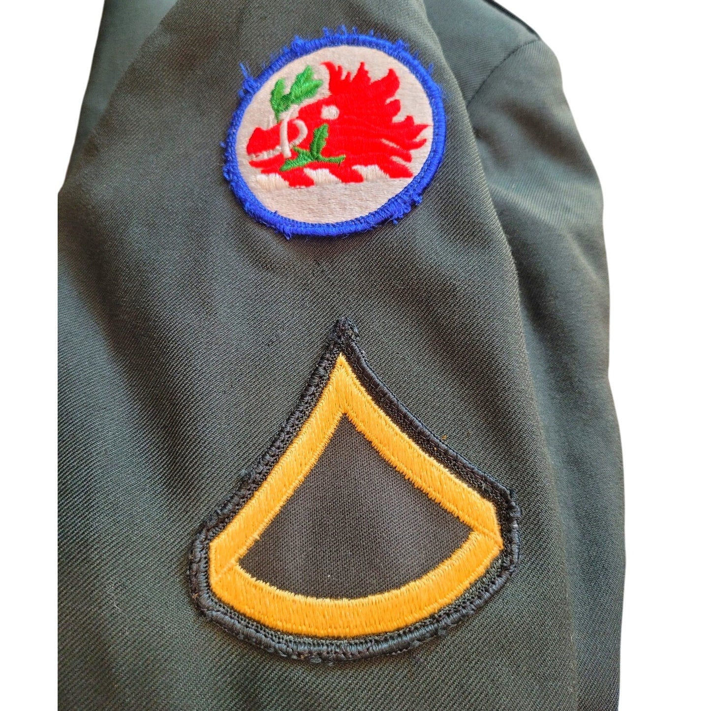 1997 U.S. Army EG-489 Dress Coat – Size 41L, Private 1st Class E3 & Georgia National Guard Insignias