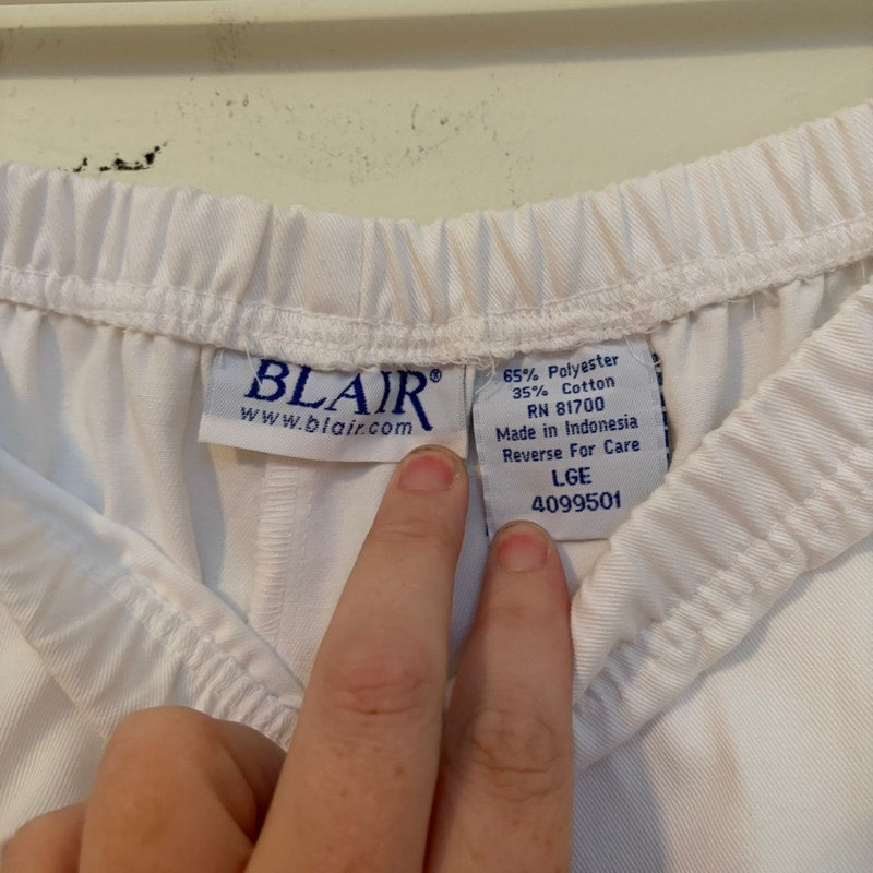 Blair Women's L Navy Mock Layered Top & White Capris 2-Piece Set