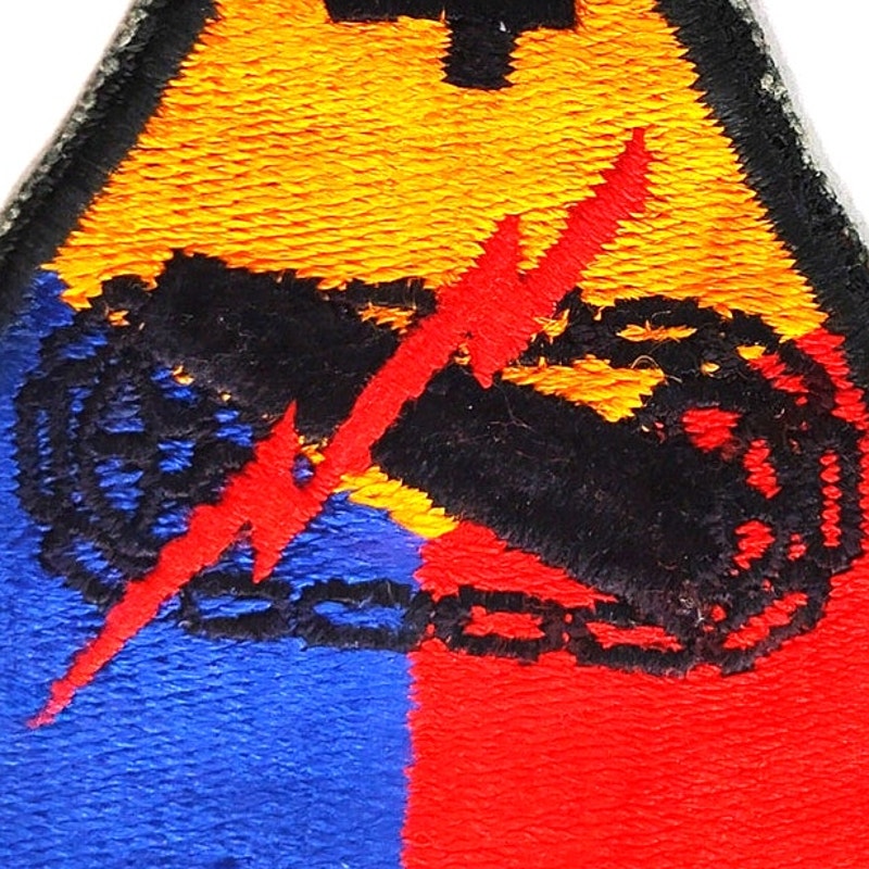 Vintage US Army 4th Armored Division Embroidered Patch WWII 3‑3/8 × 3‑1/2 Sew‑On