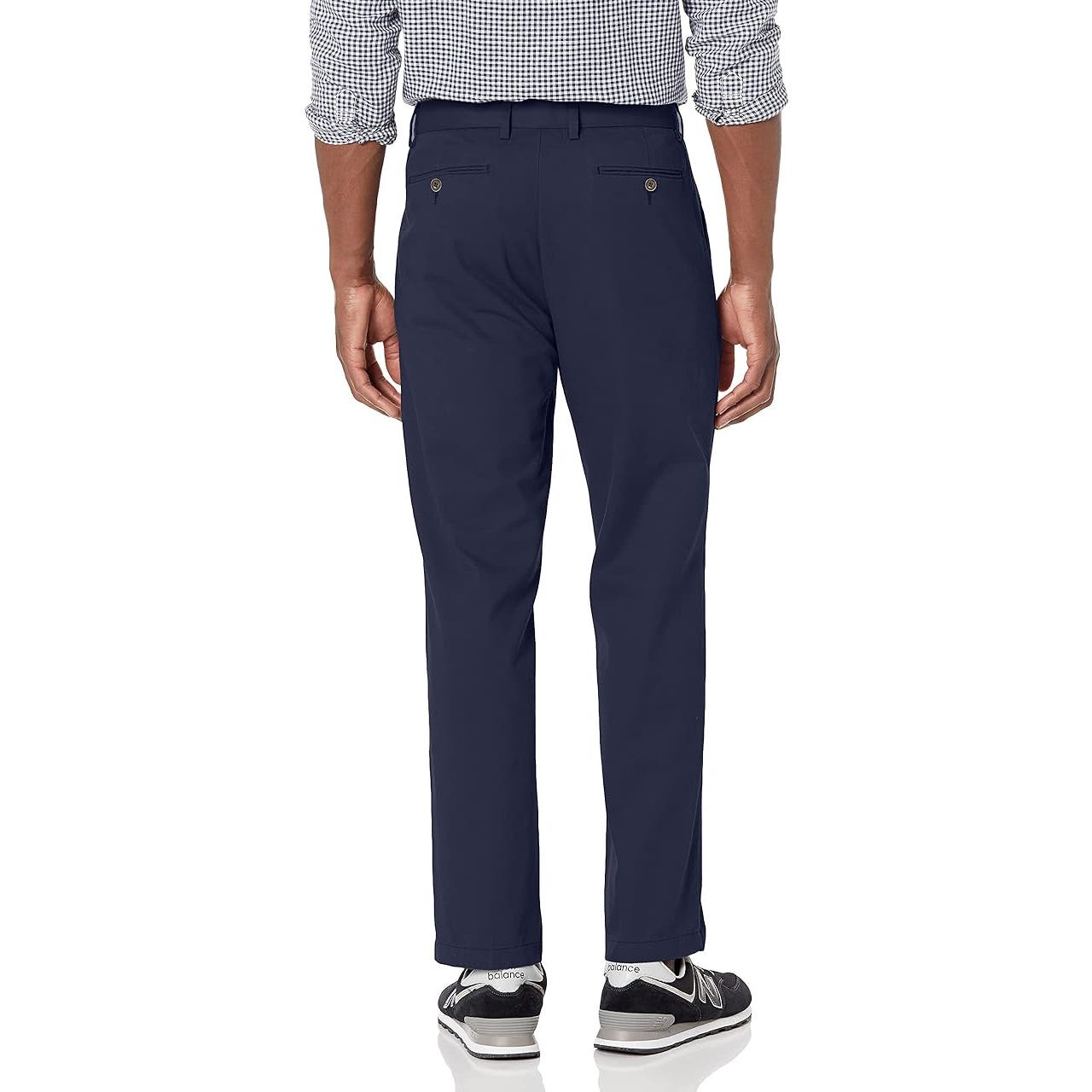 Men's Classic-Fit Wrinkle-Resistant Pleated Chino Pant, 32 x 29