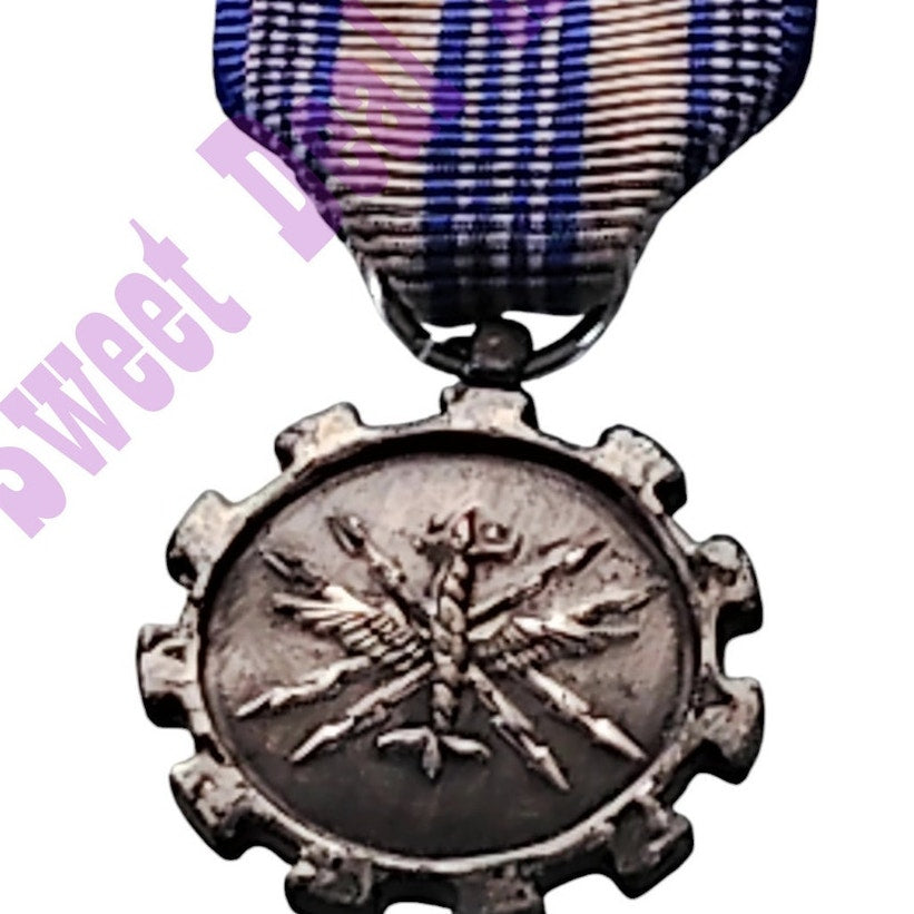 Air Force Meritorious Achievement Mini Medal 3/4"D Ribbon 3/4"W Overall 2-1/4"H