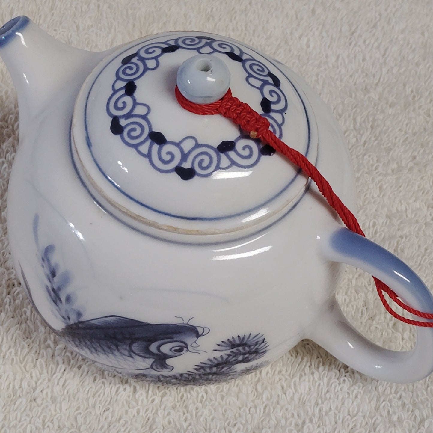 Huann Chern Taiwan Teaware Set Blue & White Porcelain Fish Motif Vintage 1986