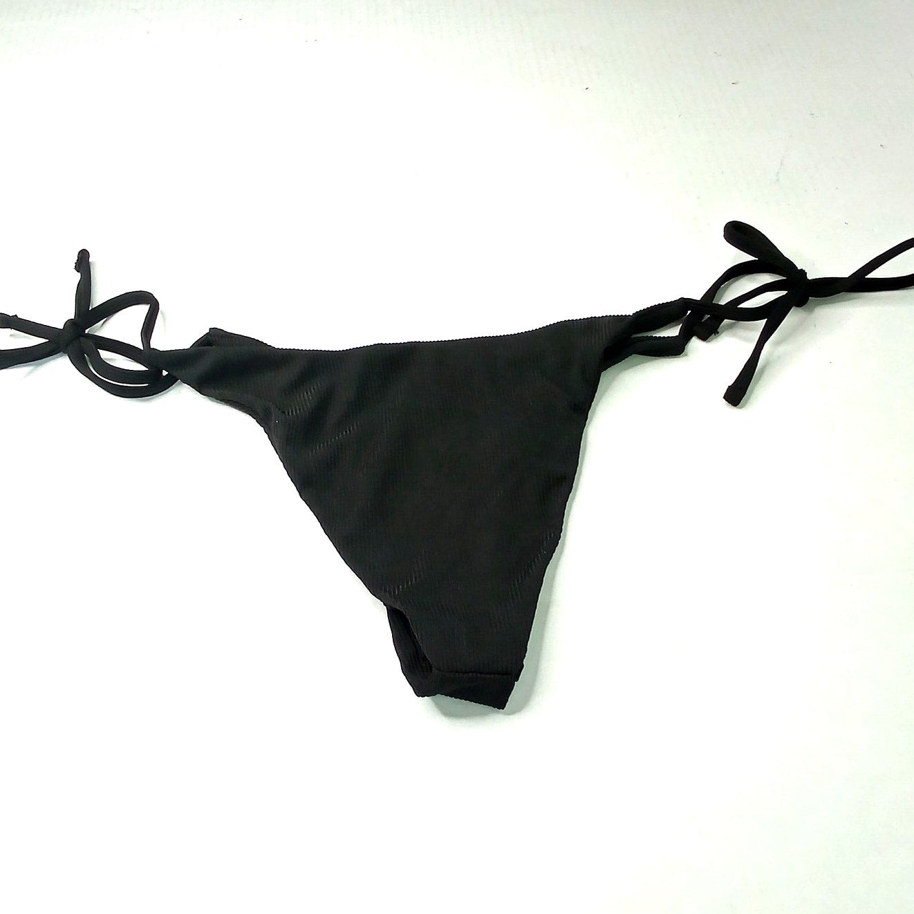 Zaful Black Ribbed Tie Side Bikini Bottoms Women’s Medium Swimwear NWOT