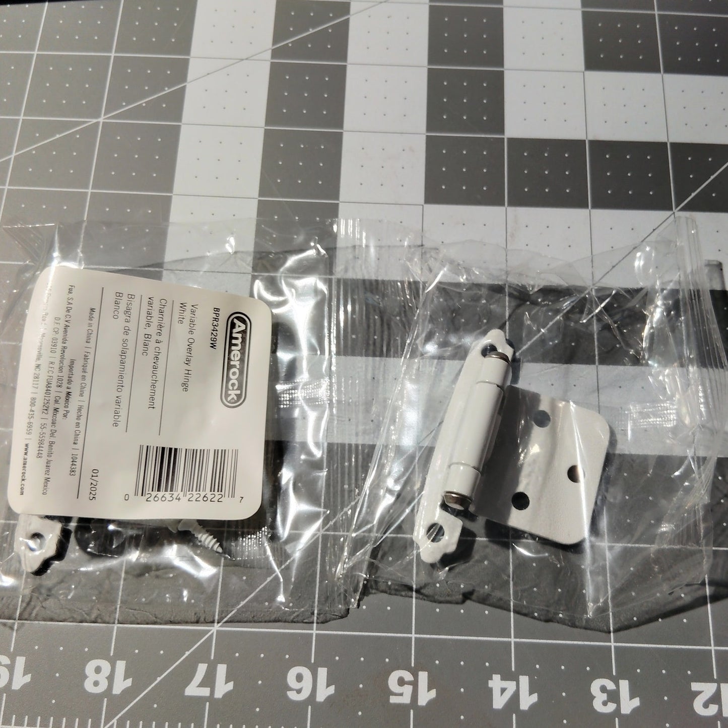 Amerock BP3429 Cabinet Door Hinges – Surface Mount – Self‑Close – White – 1 Pair