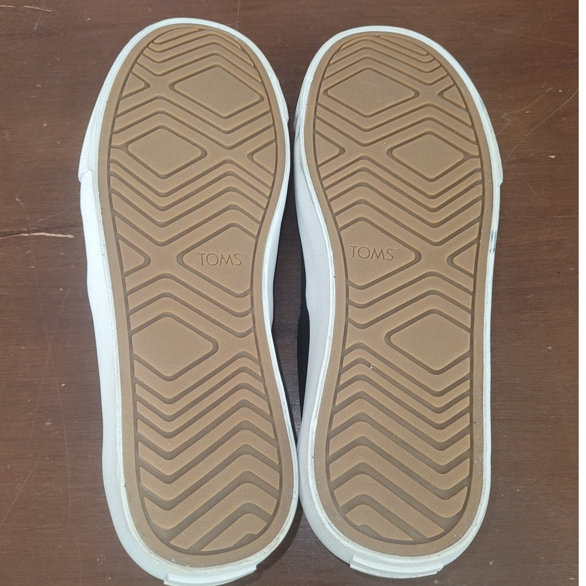 TOMS Women’s Fenix Platform Slip-On Sneaker – Black Suede, Size 8