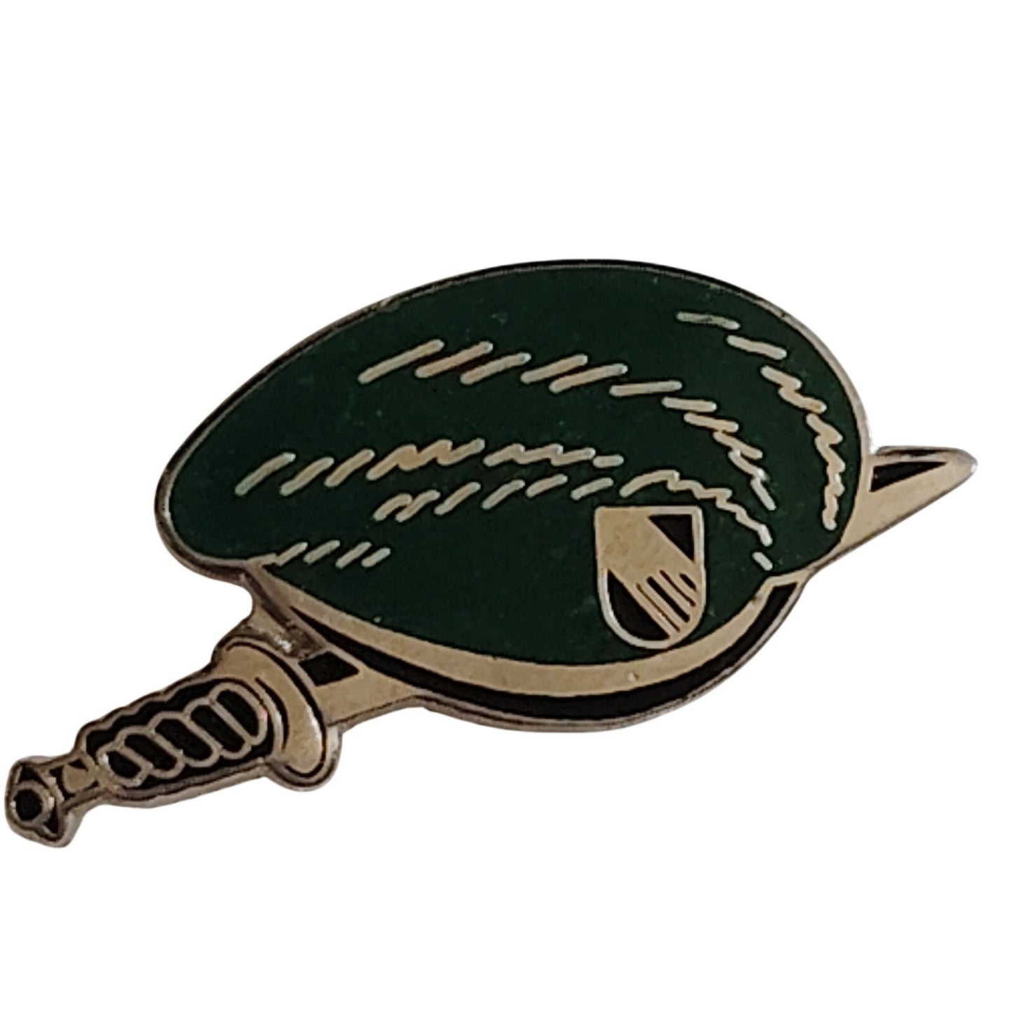 US Army Special Forces Green Beret Novelty Hat Lapel Brooch Pin Dagger 1" x 1/2"