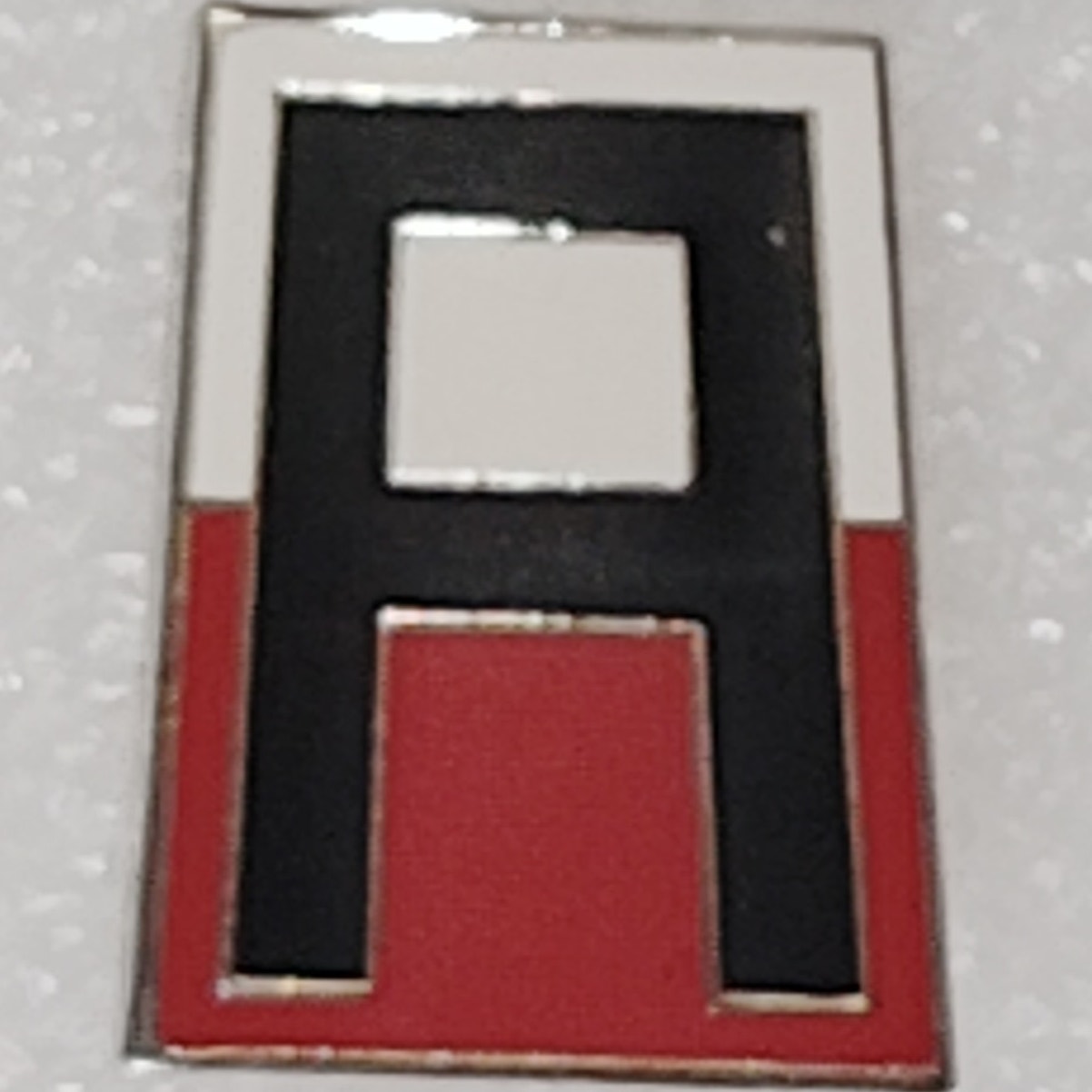 U.S. Army 1st Army "A" Shield Novelty Hat/Lapel/Brooch Pin, Enamel Metal
