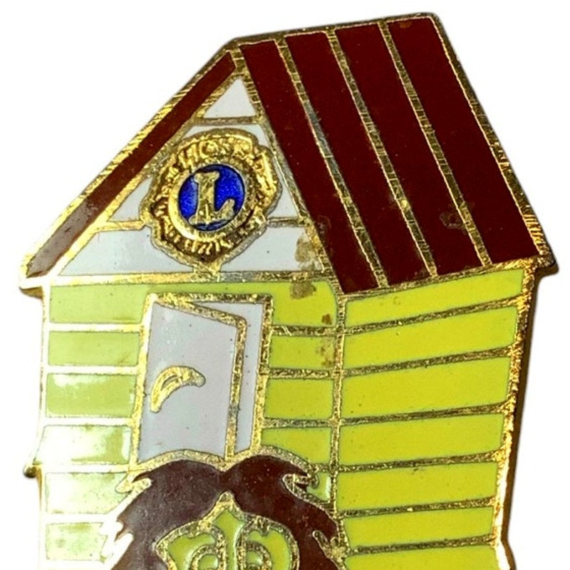 Vintage Lions Club International Outhouse Pin, District 5M7 Minnesota