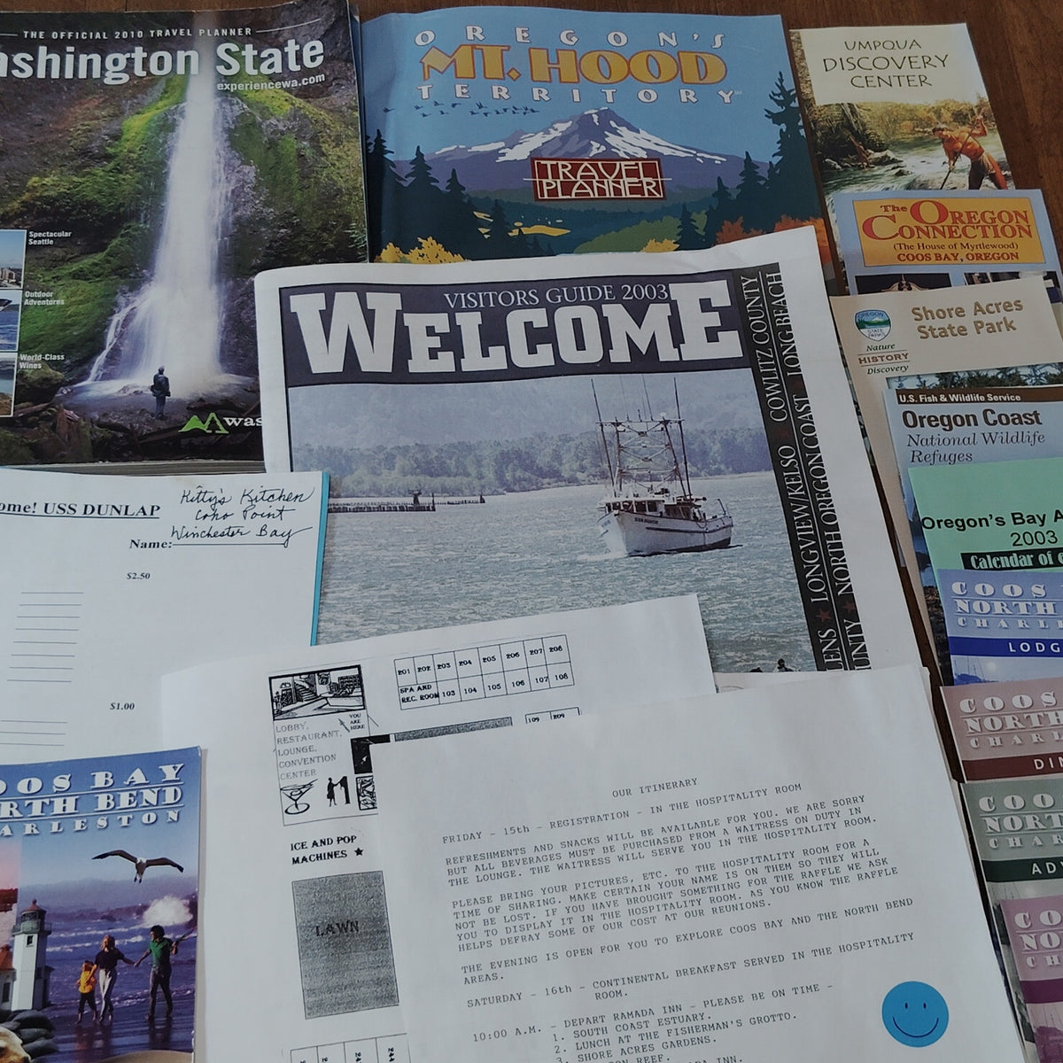 Vintage WA & OR Travel Ephemera Lot - Brochures, Guides & Maps from Estate