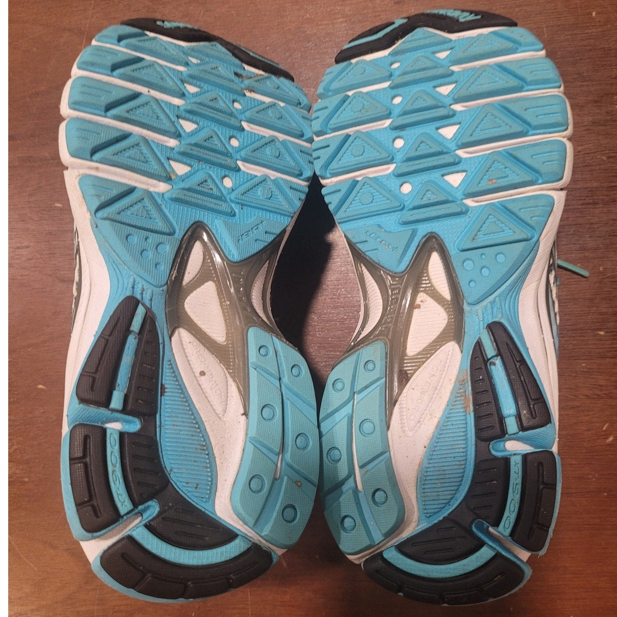 Saucony Women’s Ride 6 Running Shoes – Neutral Cushion, Size 6, EUC