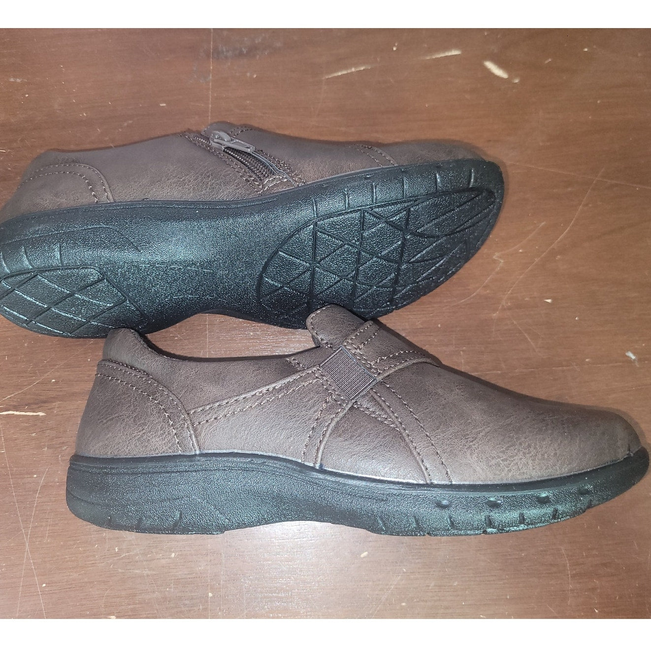 Easy Street Women’s Ariah Sneakers/Flats – Brown/Gore, Size 6M, Style: 31-9846