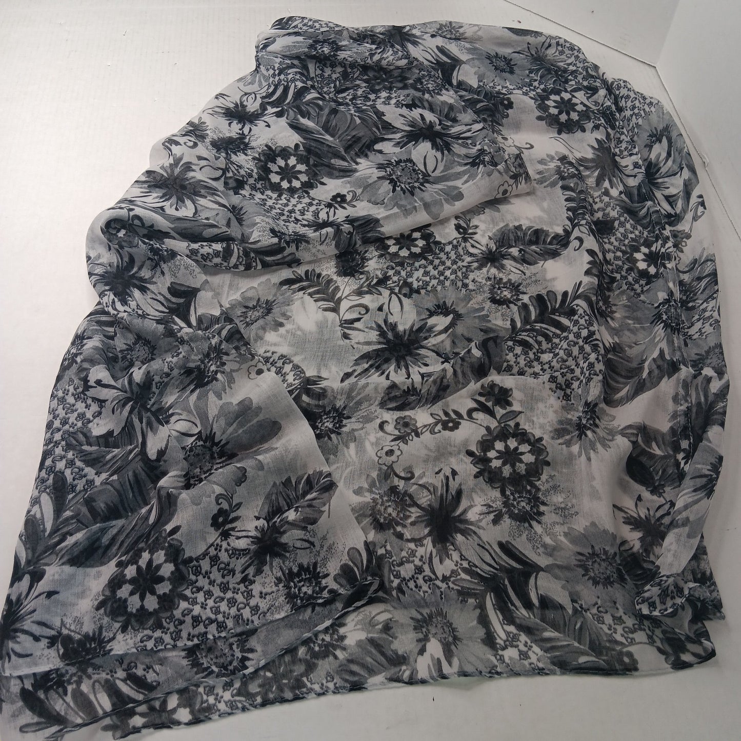 Lucky Leaf Infinity Scarf Lightweight 100% Viscose Black & White Floral