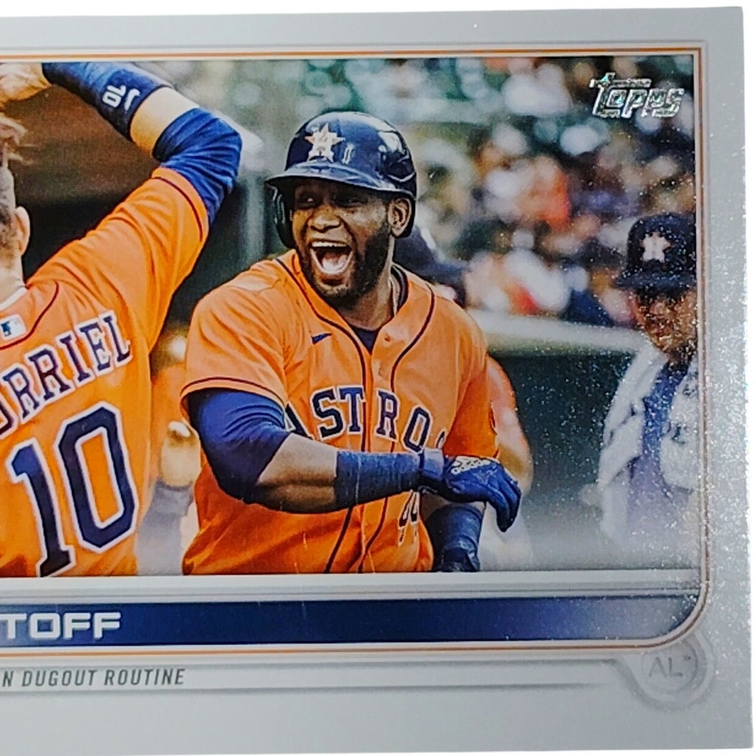 2022 Topps #110 Houston Astros "Liftoff" Dugout Routine Checklist 199-231 -VG/EX