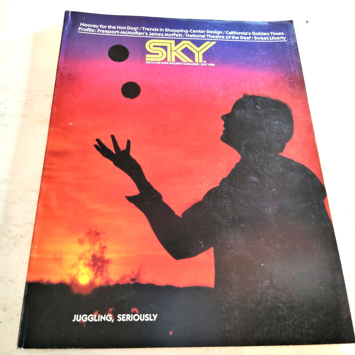 Delta SKY In-Flight Magazine - July 1986 - National Hot Dog Month Issue