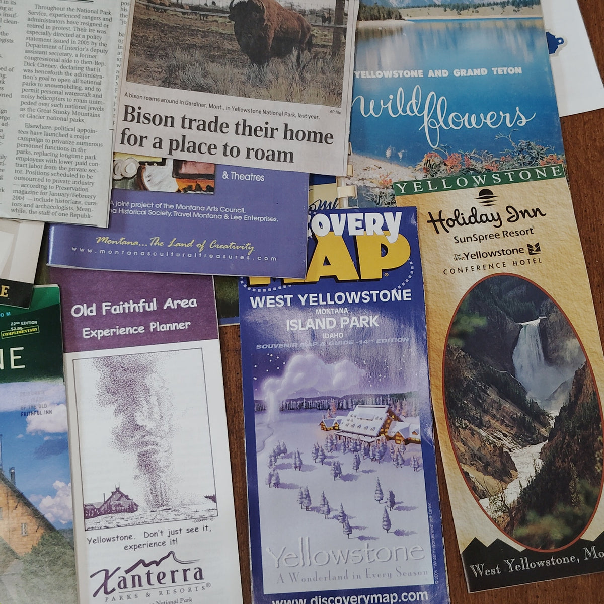 Yellowstone Ephemera Collectibles: 2005 Pre-Owned Vacation Souvenirs