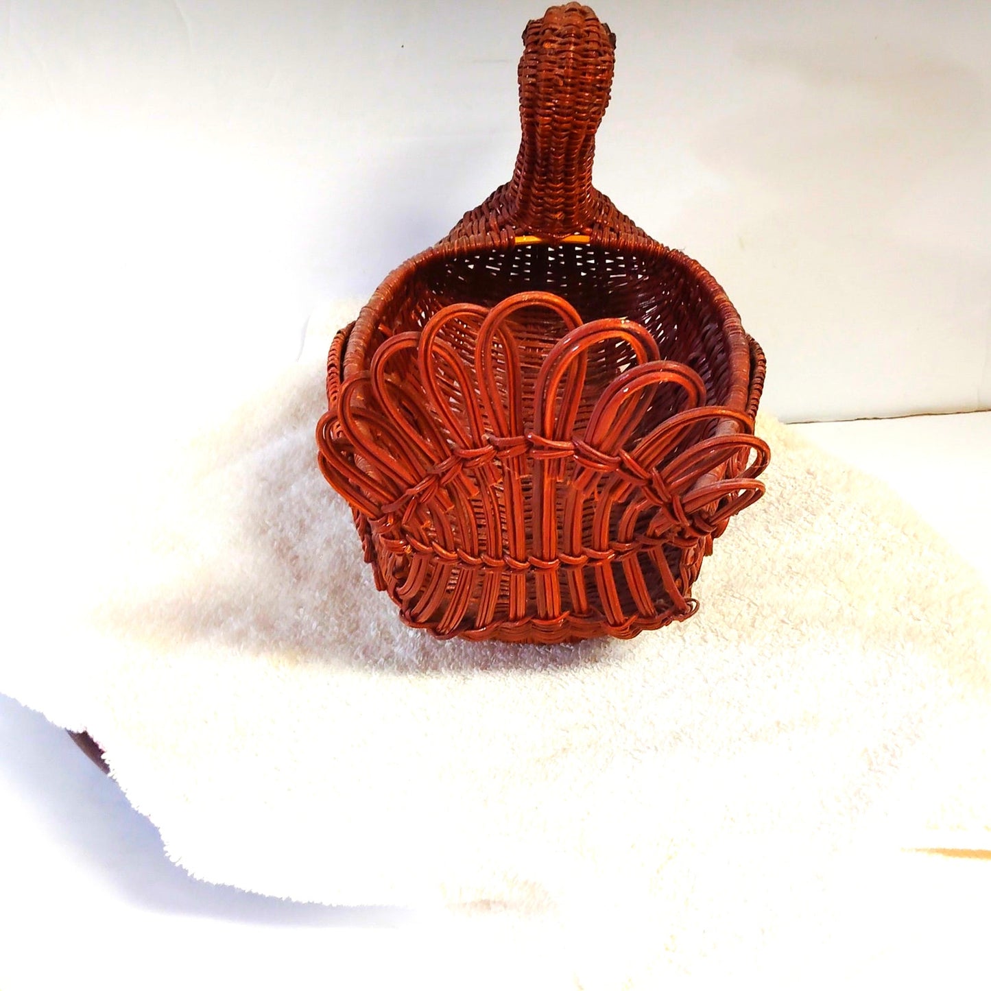 VTG 1970s Woven Turkey Bread Basket Thanksgiving Centerpiece 10x7x6