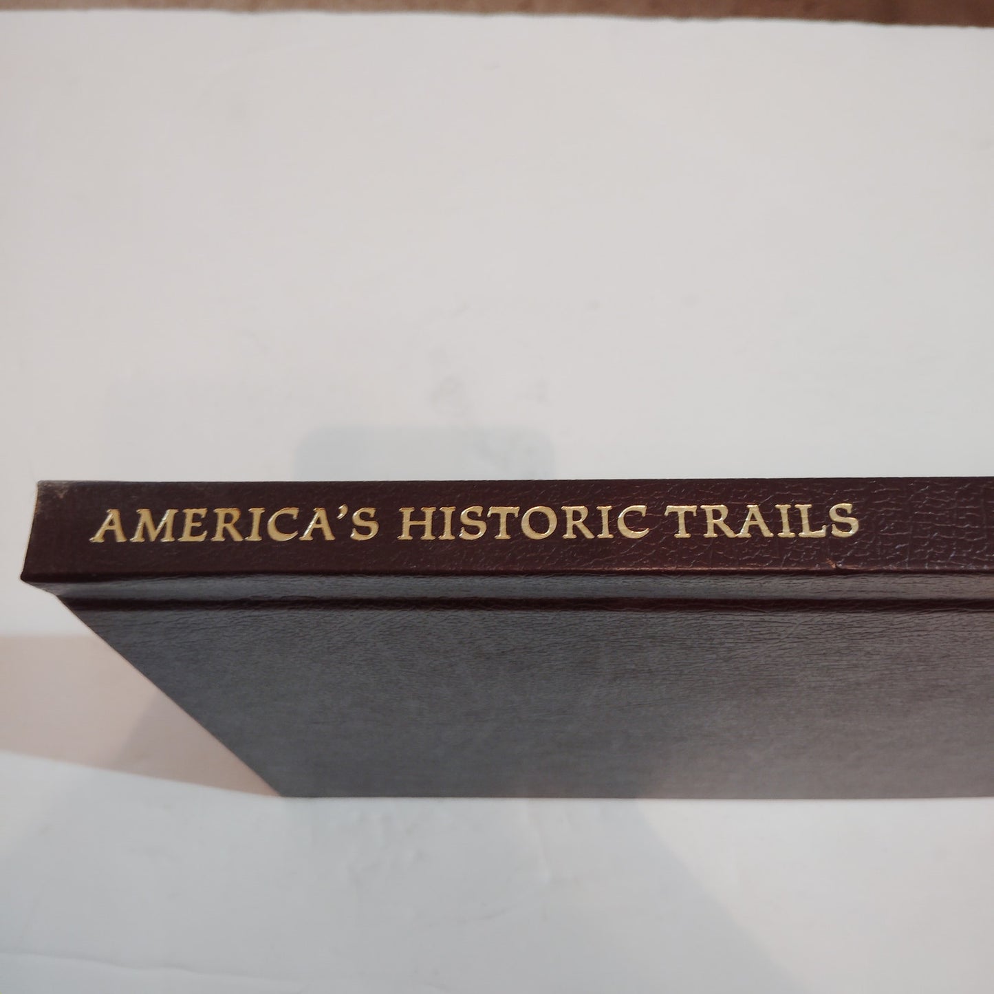 America's Historic Trails by John Thompson - National Geographic 2001 Hardcover