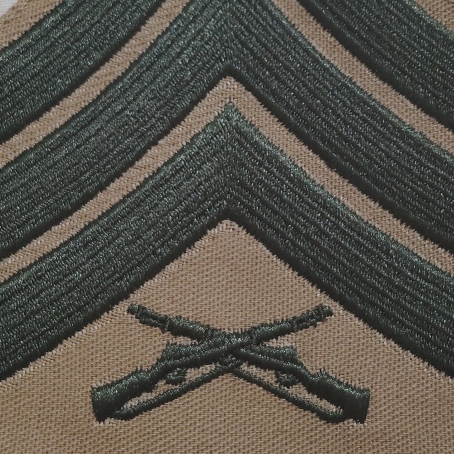 1 Pr. USMC Sergeant E‑5 Chevrons Set – Green on Khaki – Female – 3‑1/2" × 2‑3/4"