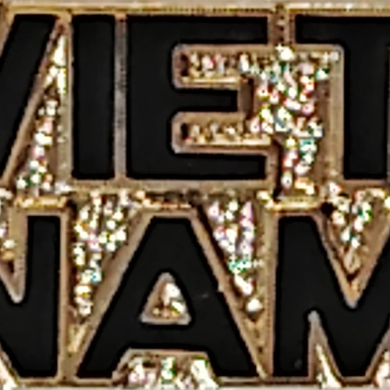 Vietnam Script “Viet Nam” Novelty Hat/Lapel/Brooch Pin, Enamel Metal