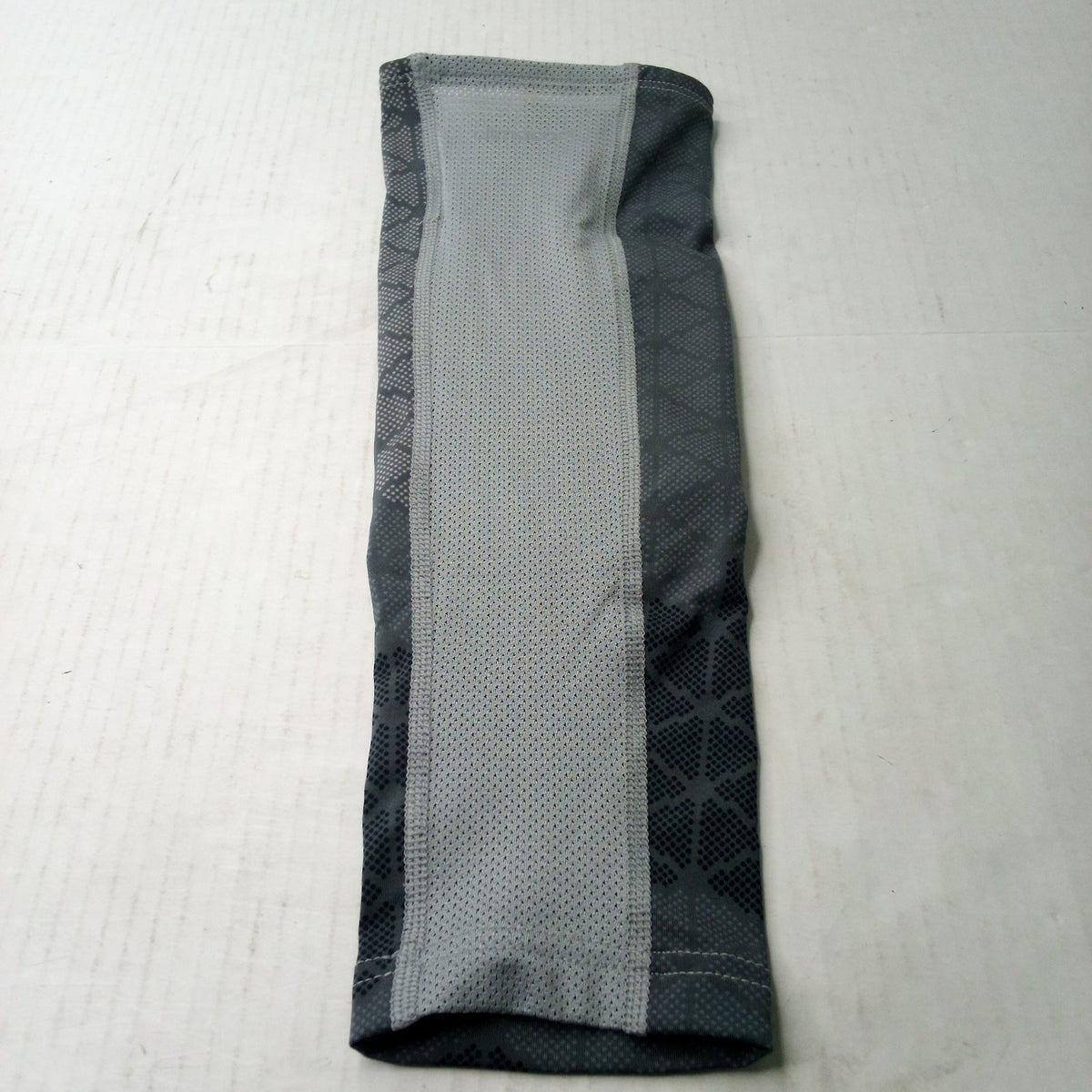 Adidas Techfit Ironskin Padded Elbow Sleeve - Grey L Compression Pad