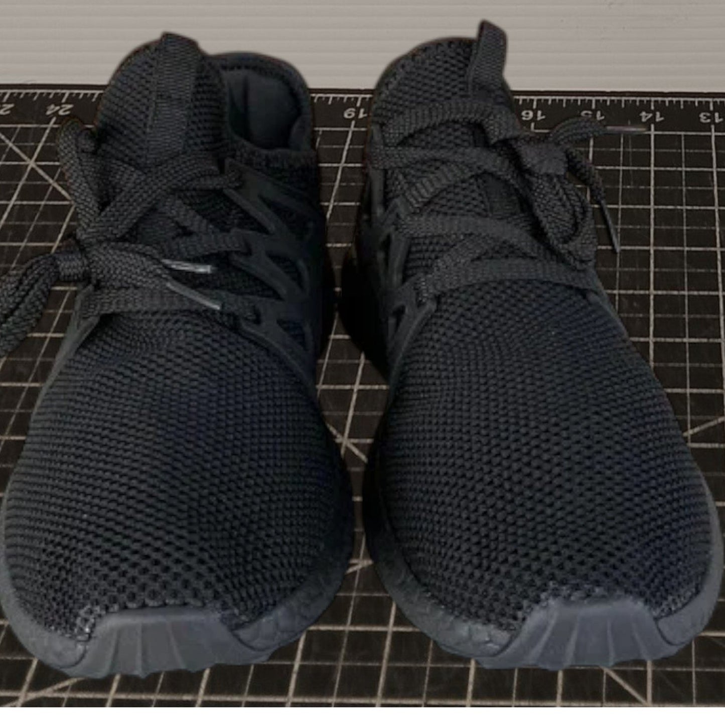 Running Shoes for Kids Size 2.5Y/3Y Black Mesh Knit, Lightweight Tennis Sneakers