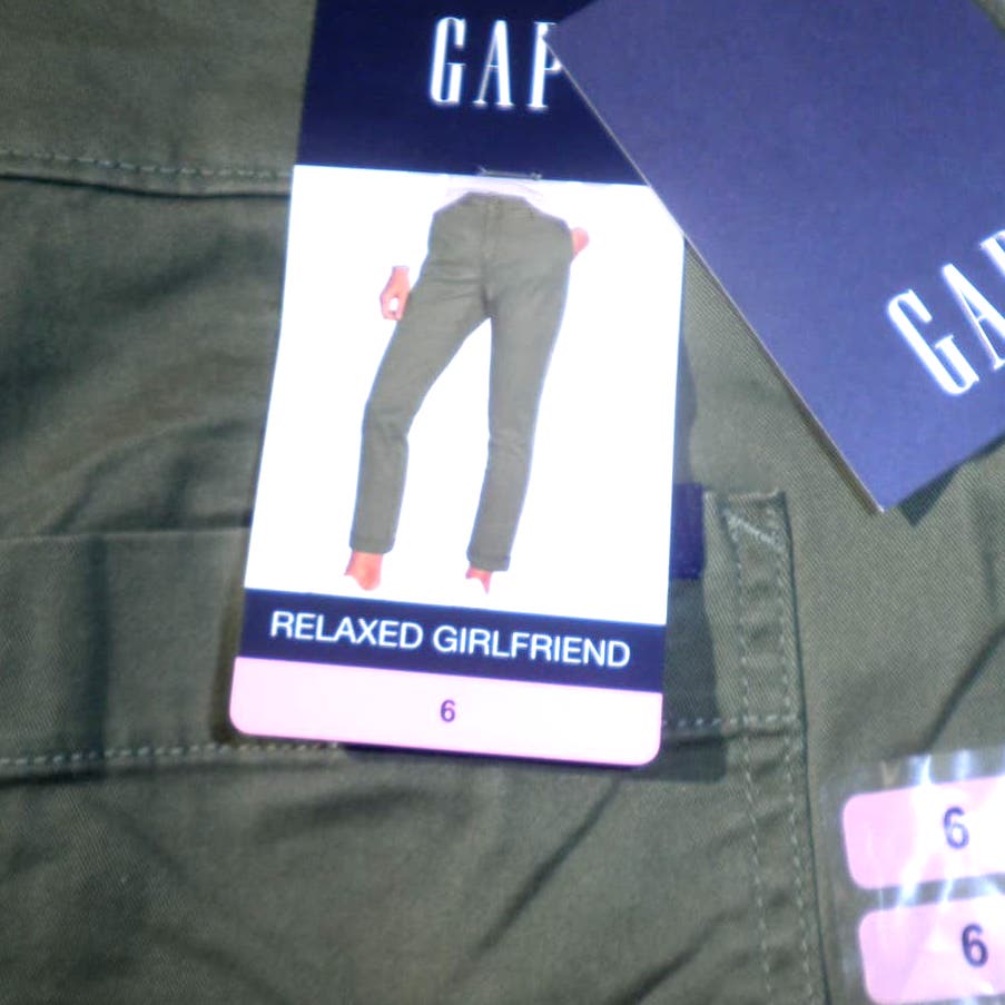 Gap Women's Relaxed Girlfriend Cuffed Twill Pants, Size 6, Clover Green