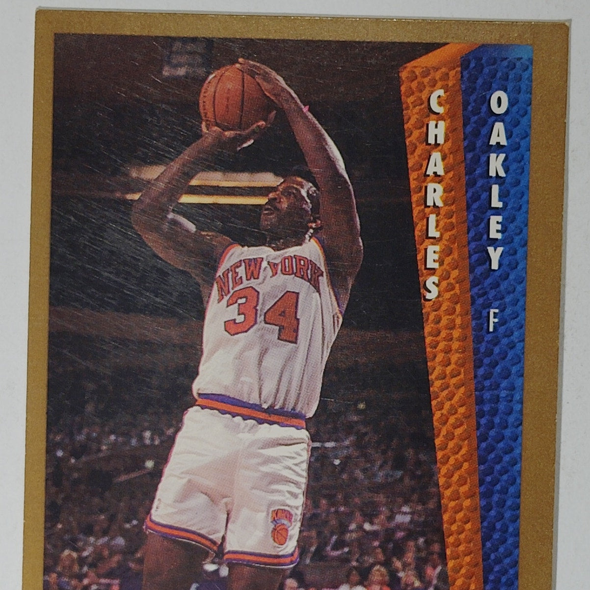 1992–93 Fleer Charles Oakley #154 – New York Knicks – Forward – VG/EX