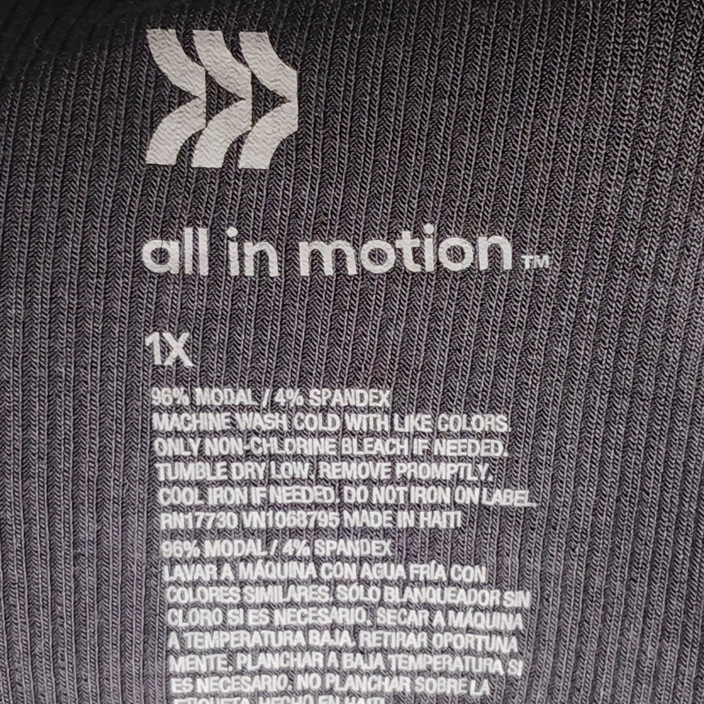 All in Motion Women’s Twist Front Long Sleeve Top Black 1X