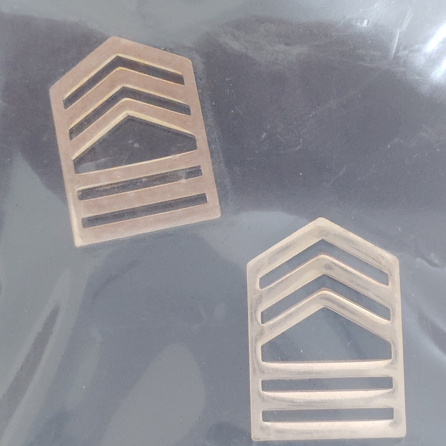 U.S. Army ROTC Master Sergeant (C/MSG) Collar Devices, Gold Finish 1.19" × 0.75"