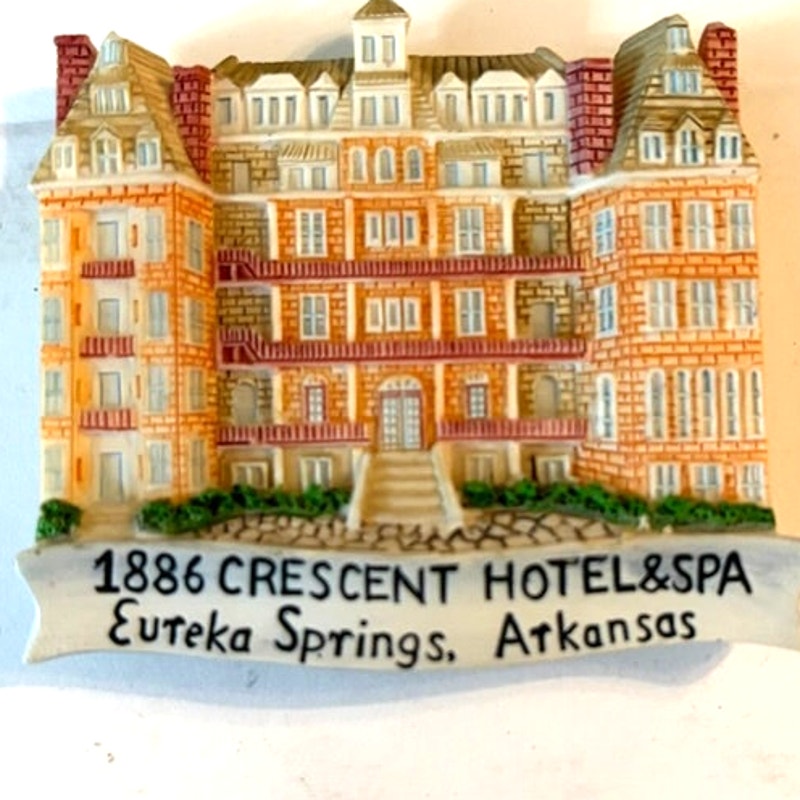 1886 Crescent Hotel & Spa Eureka Springs AR 3D Resin Fridge Magnet 2.5x2.25