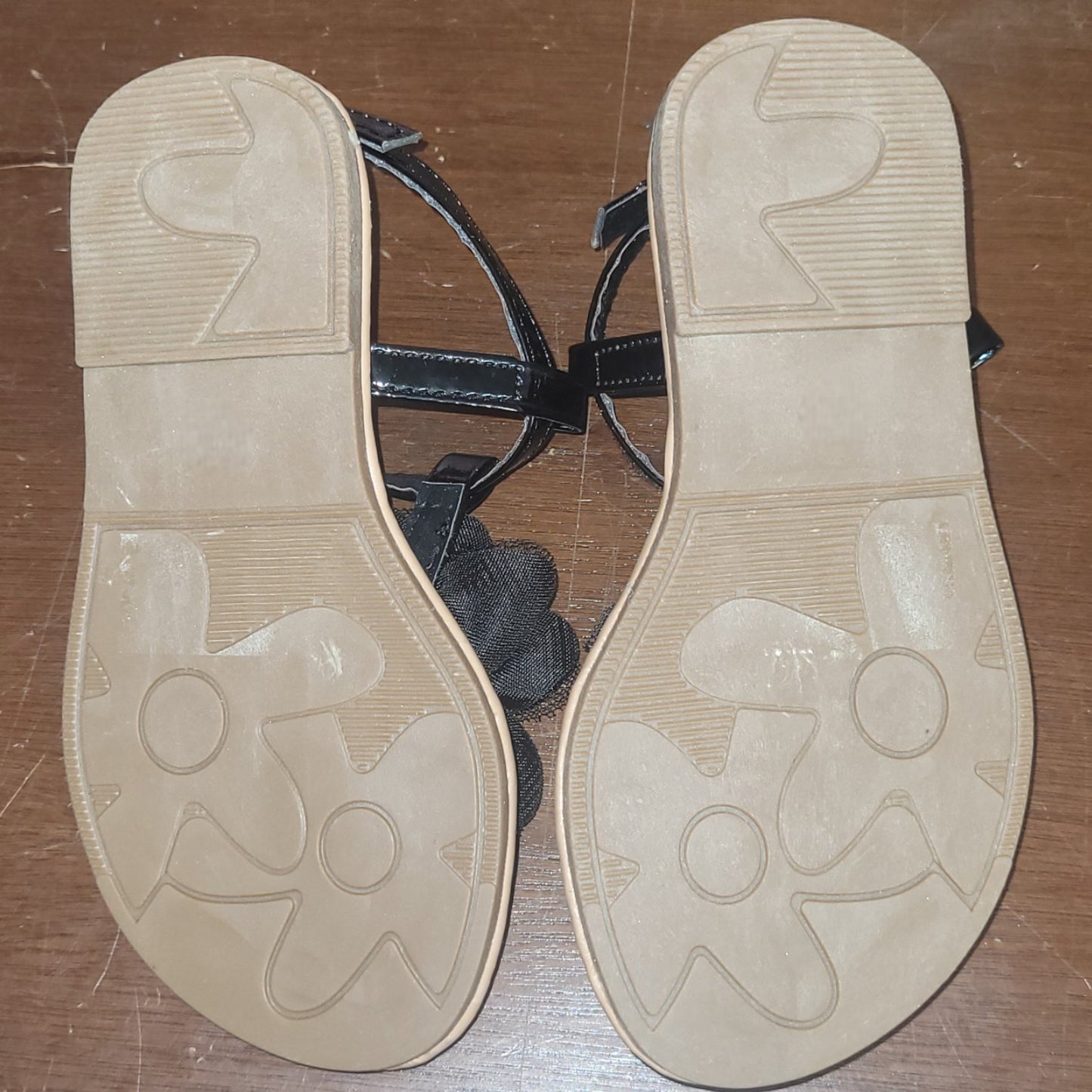 Petalia Toddler Girls' Sandals, 6,  Black Patent - Black Mesh Flower Sandal