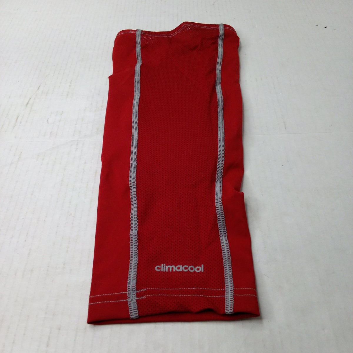 adidas IronSkin Knee Pad Size M Power Red ClimaCool XRD Compression Sleeve