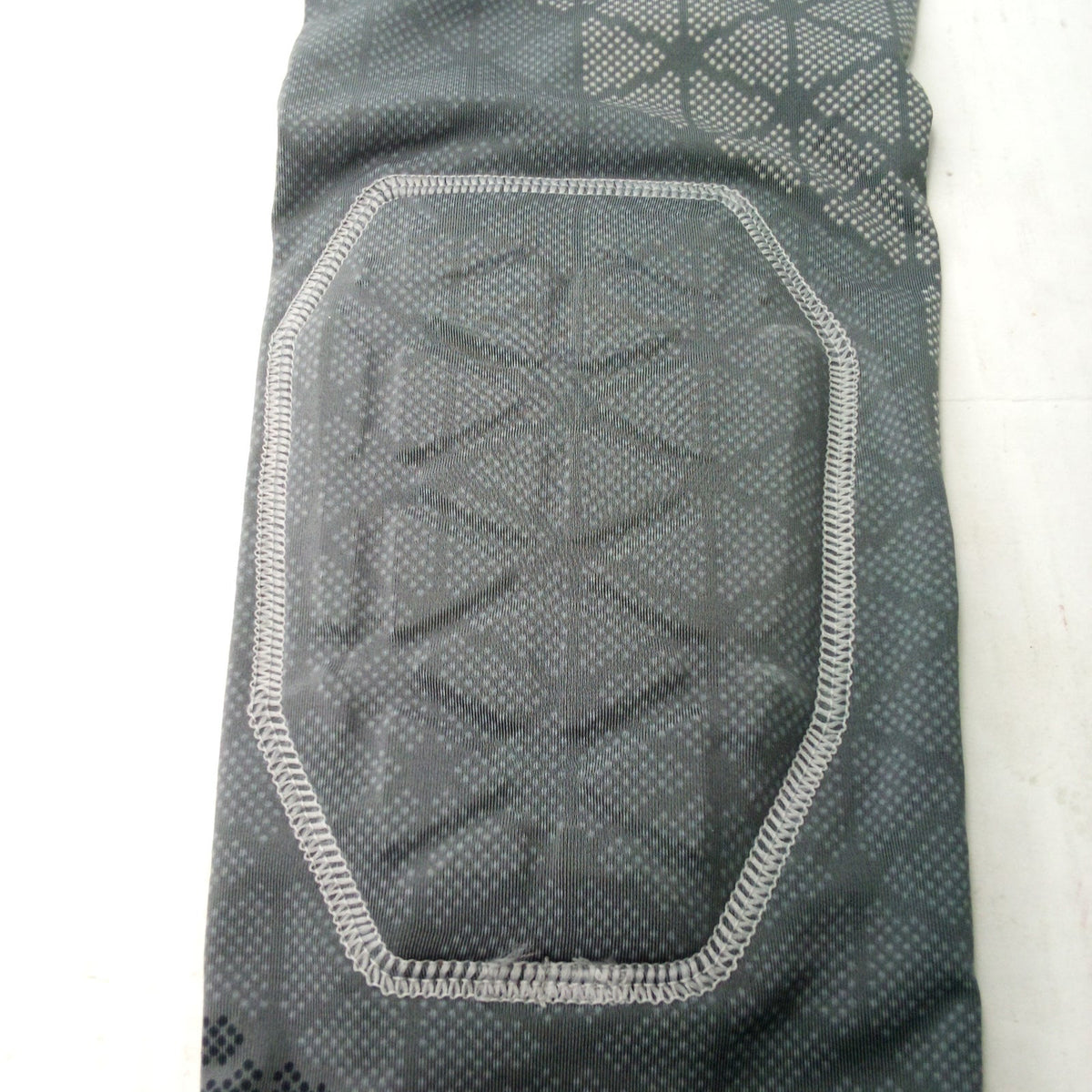 Adidas Techfit Ironskin Padded Elbow Sleeve - Grey L Compression Pad