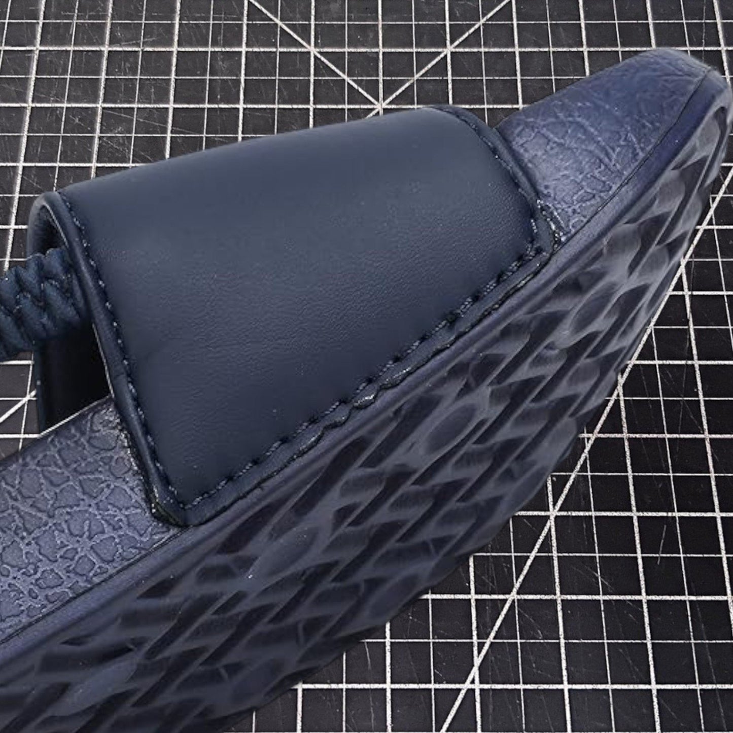 Kidsnado Unisex Toddler Dinosaur Slides Size 8T Summer Beach Pool Shower Sandals