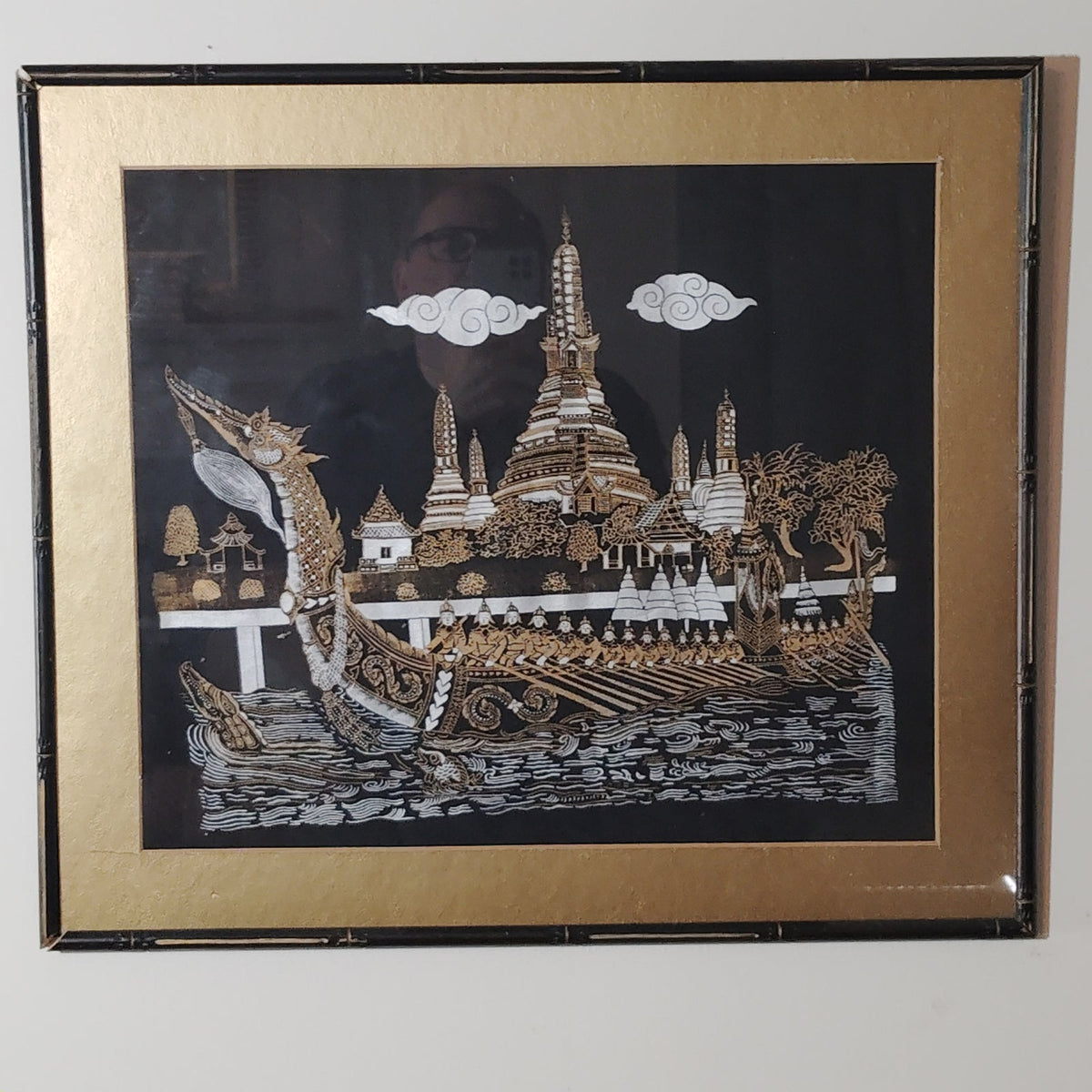 Vintage 1968 Mid‐Century Thai Silk Screen Artwork – Wat Arun Royal Barge