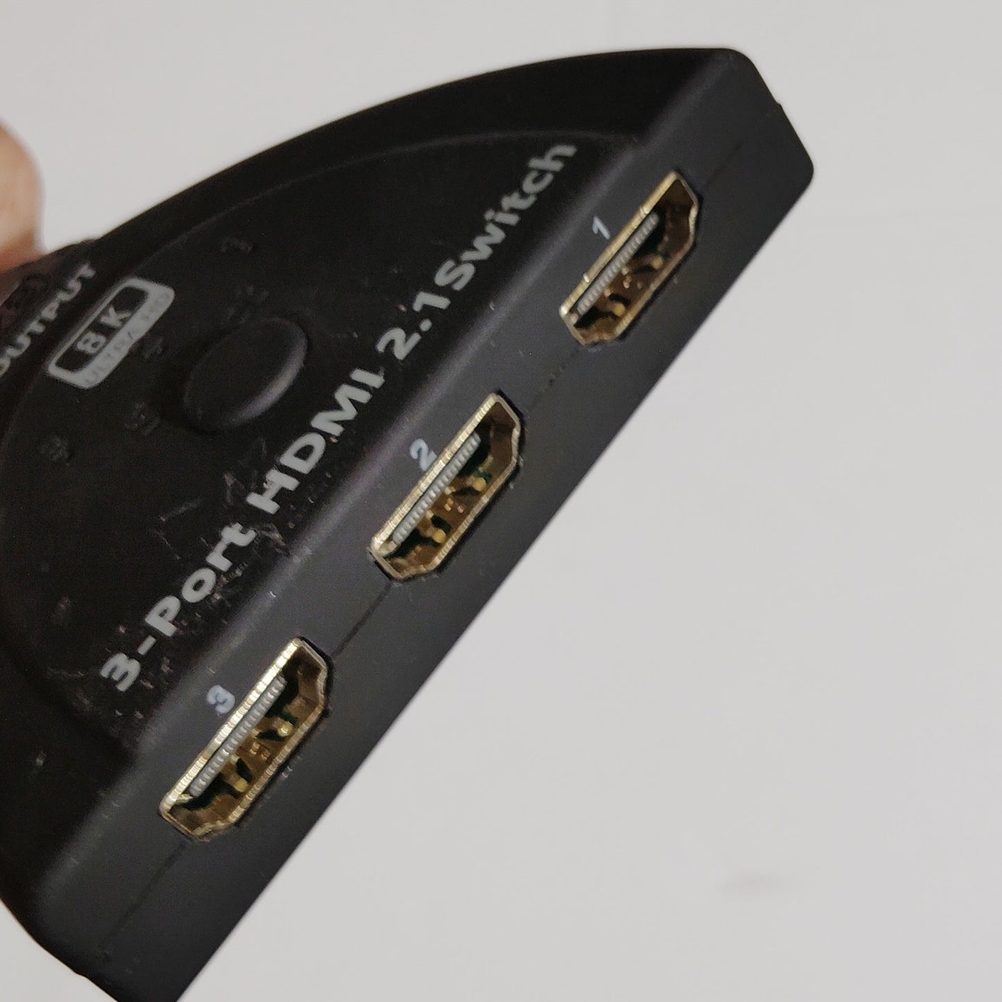 3‑Port HDMI 2.1 Switcher 8K/60Hz 4K/120Hz Selector with Button