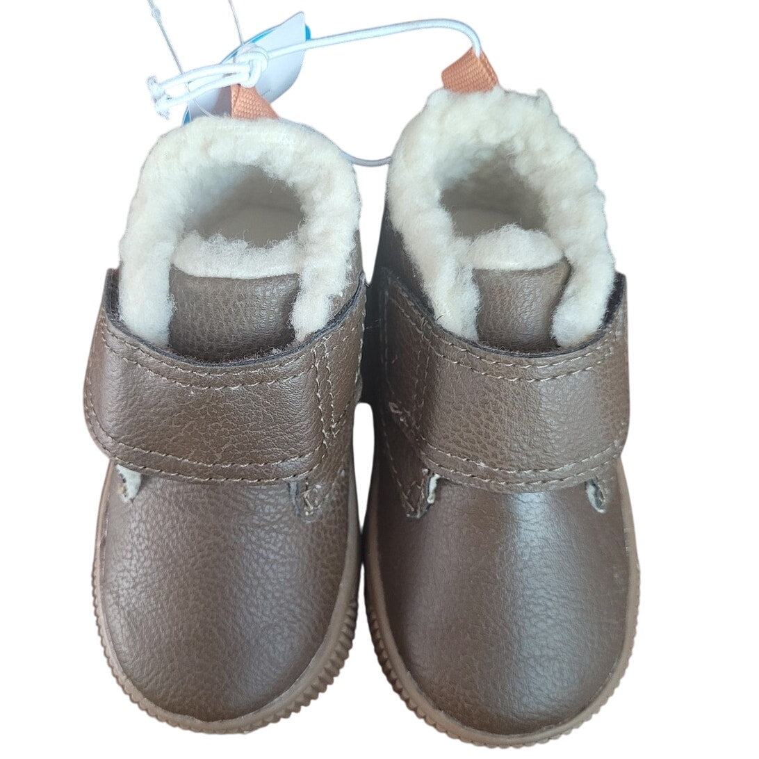 Carter’s Chatham Boot Size 4 Toddler Brown Faux-Suede Hook & Loop Strap CF21F12P