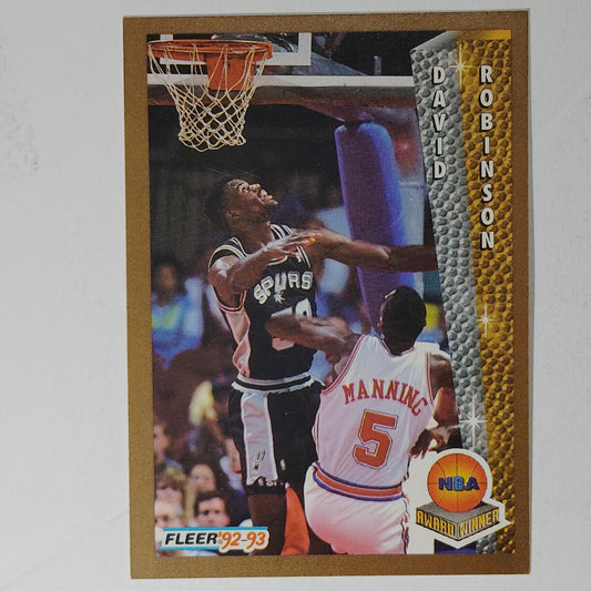 1992-93 Fleer David Robinson Card No. 248 – Award Winner – Spurs – VG/EX