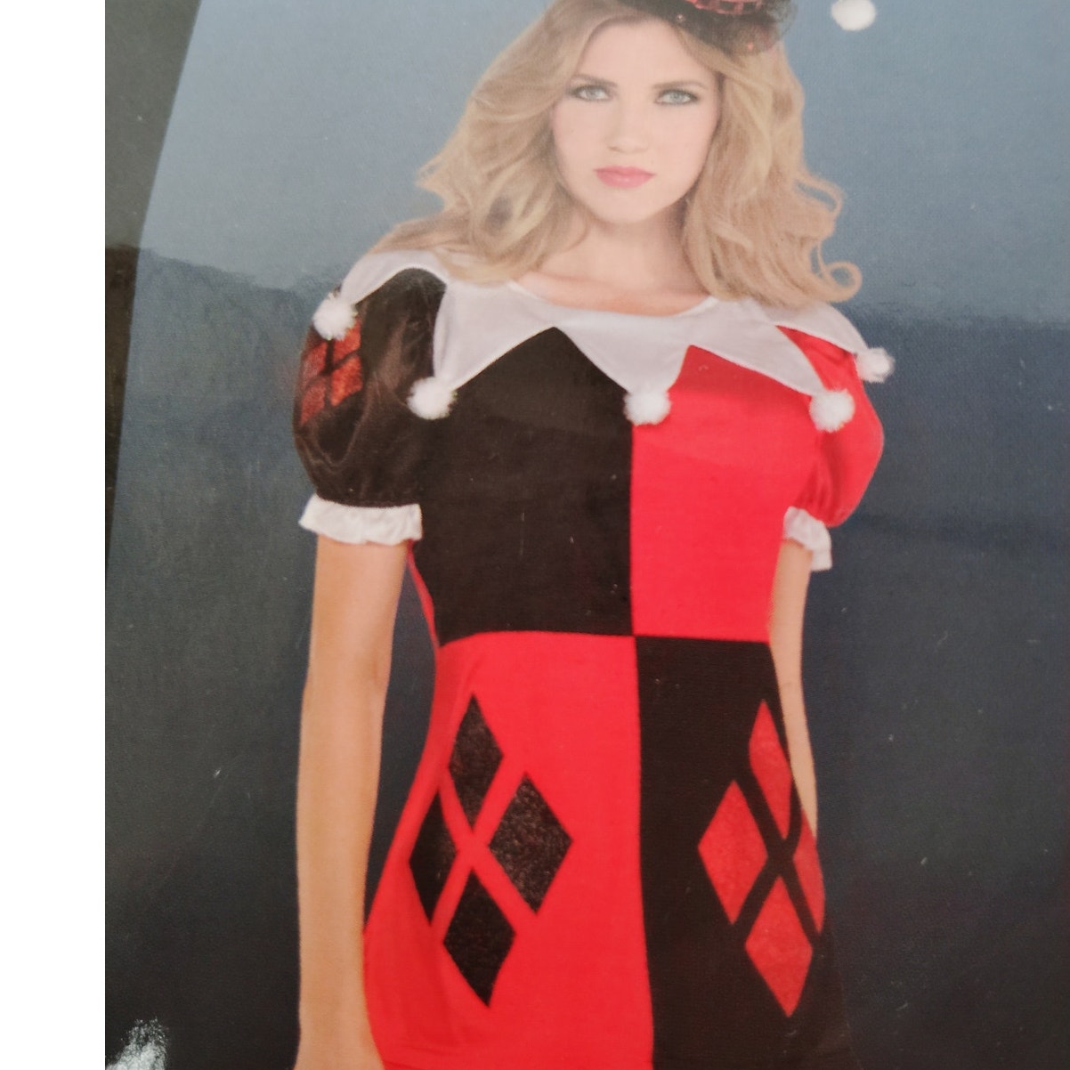 Adult Women’s Harley Quinn Costume T-Shirt Black/Red XL (Up to Size 16)
