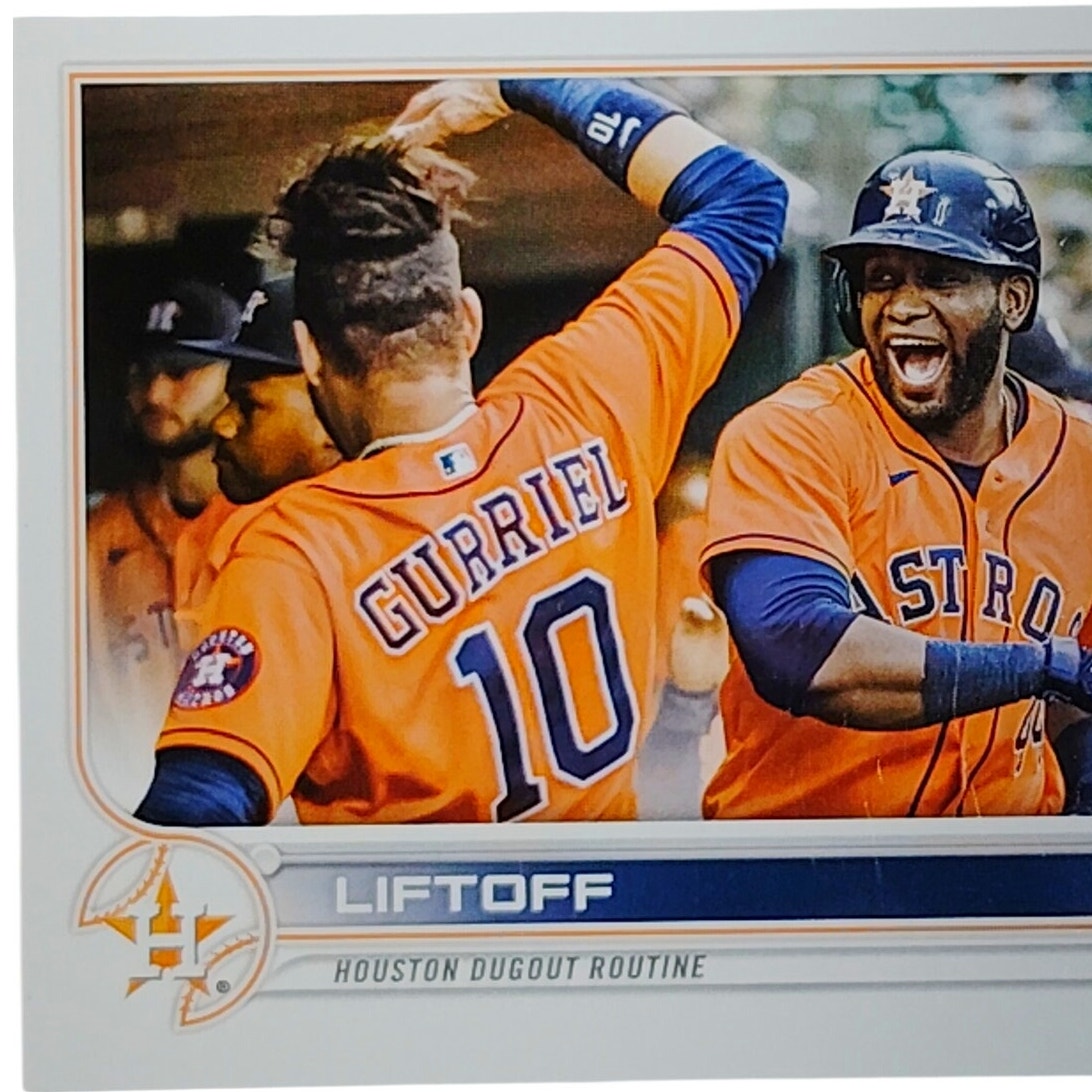 2022 Topps #110 Houston Astros "Liftoff" Dugout Routine Checklist 199-231 -VG/EX