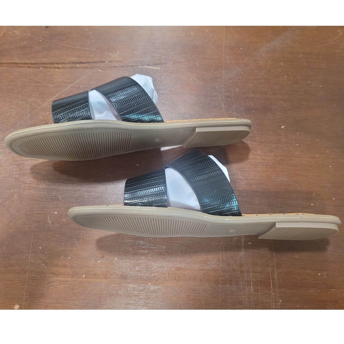 Evans Riley Emboss Sandal – Black, Women’s 8W, Double Strap Slip-On, Wide Fit